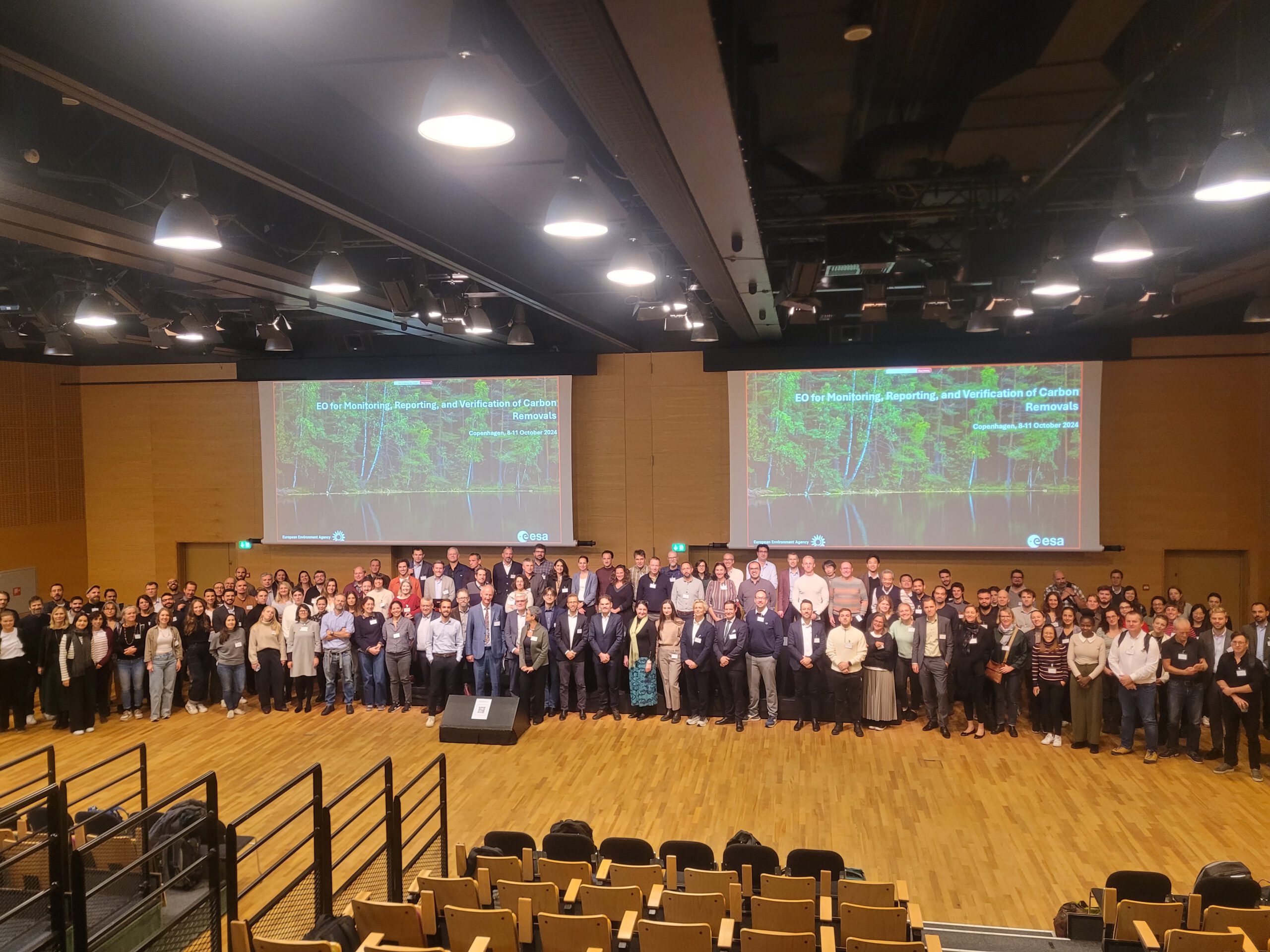 Group picture of the successful conference "Earth Observation for Monitoring, Reporting, and Verification of Carbon Removals" organized by EEA and ESA in Copenhagen, October 2024. Photo credits: EEA.